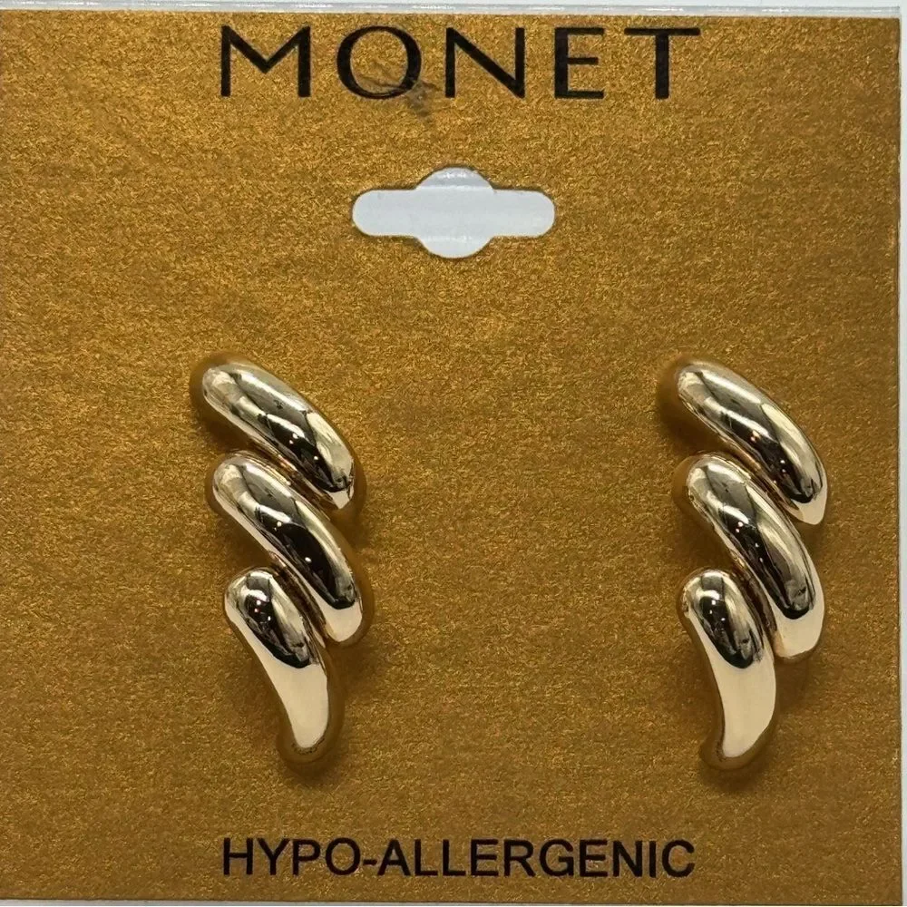 Vintage Monet Gold Tone Twist Hoop Clip On Earrings NWT Sample Signed Statement